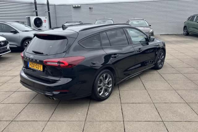 Ford Focus (2025) thumbnail 2