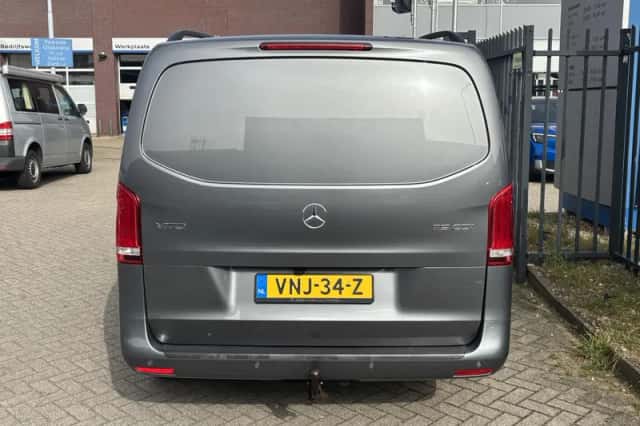 Mercedes-Benz Vito (2022) thumbnail 6