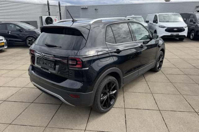 Volkswagen T-Cross (2023) thumbnail 4