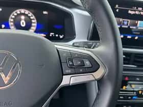 Volkswagen T-Roc (2025) thumbnail 16