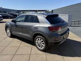 Volkswagen T-Roc (2025) thumbnail 6