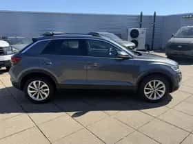 Volkswagen T-Roc (2025) thumbnail 9
