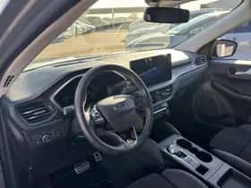Ford Kuga (2024) thumbnail 16
