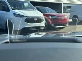 Ford Kuga (2024) thumbnail 25