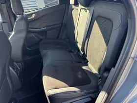 Ford Kuga (2024) thumbnail 30