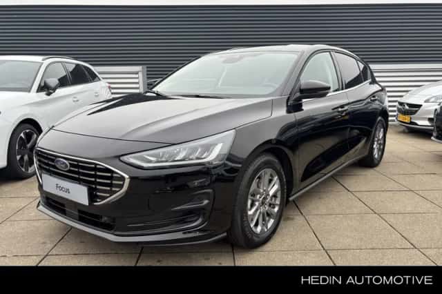 Ford Focus (2025) thumbnail 1