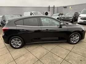 Ford Focus (2025) thumbnail 5