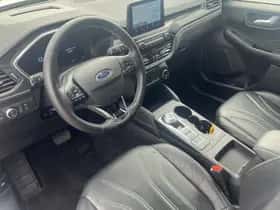 Ford Kuga (2022) thumbnail 16