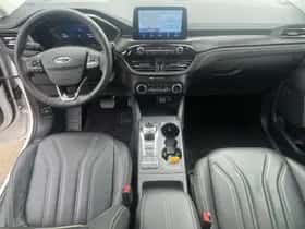 Ford Kuga (2022) thumbnail 3