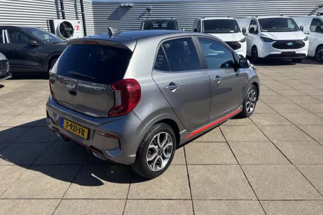 Kia Picanto (2023) thumbnail 2