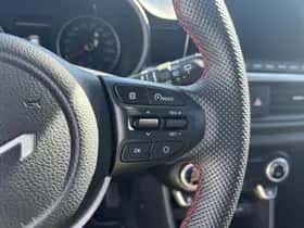 Kia Picanto (2023) thumbnail 17