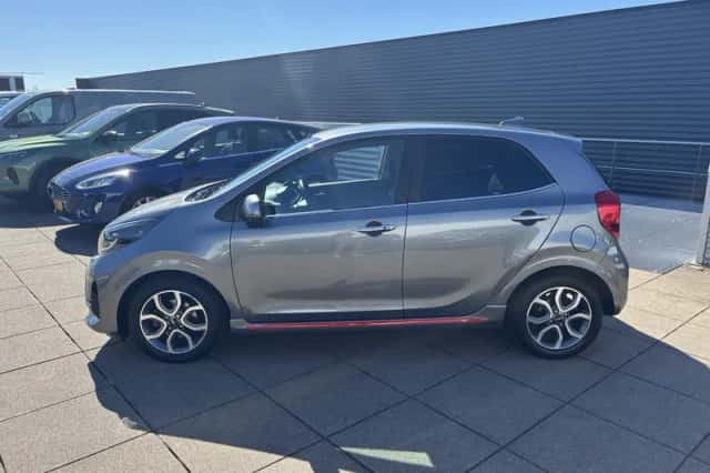Kia Picanto (2023) thumbnail 5