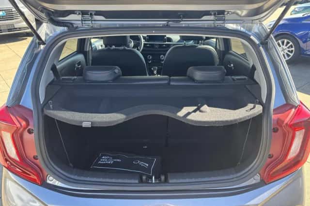 Kia Picanto (2023) thumbnail 6
