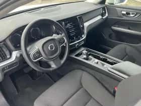 Volvo V60 (2021) thumbnail 13