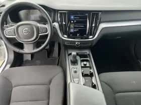 Volvo V60 (2021) thumbnail 17