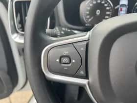 Volvo V60 (2021) thumbnail 21