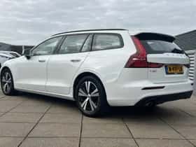 Volvo V60 (2021) thumbnail 5