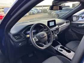 Ford Kuga (2023) thumbnail 12