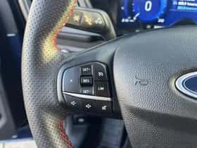 Ford Kuga (2023) thumbnail 14