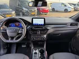 Ford Kuga (2023) thumbnail 3