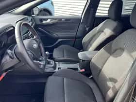 Ford Focus (2024) thumbnail 12