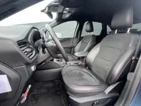Ford Kuga (2021) thumbnail 3