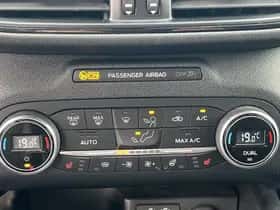 Ford Kuga (2021) thumbnail 25