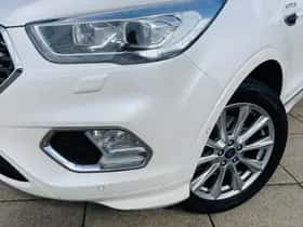 Ford Kuga (2017) thumbnail 23