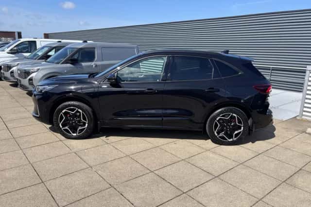 Ford Kuga (2024) thumbnail 2