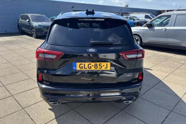 Ford Kuga (2024) thumbnail 4