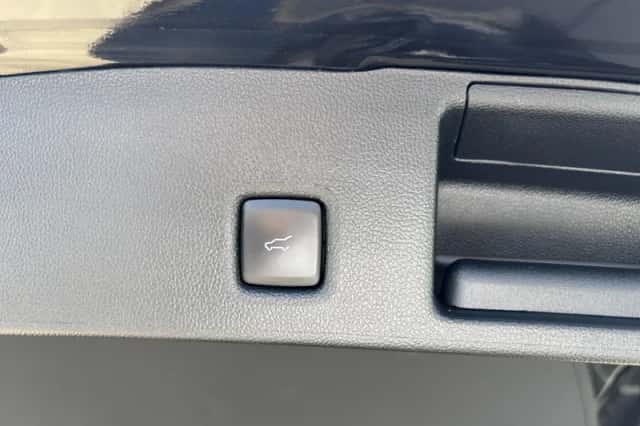 Ford Kuga (2024) thumbnail 6