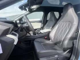 Ford Explorer (2024) thumbnail 4