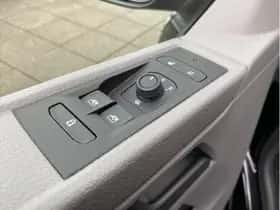 Volkswagen Transporter (2023) thumbnail 18