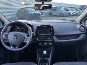 Renault Clio (2019) thumbnail 3