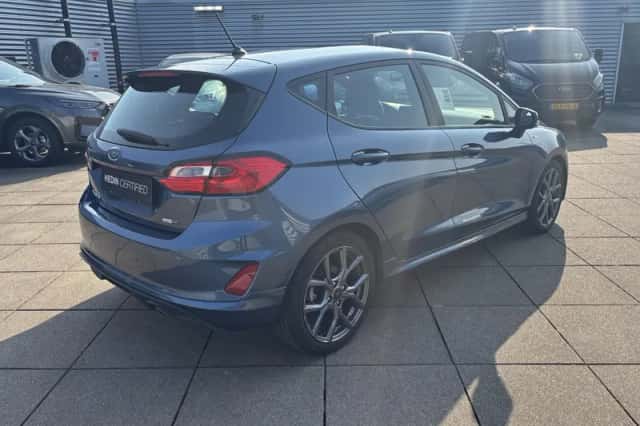 Ford Fiesta (2023) thumbnail 2