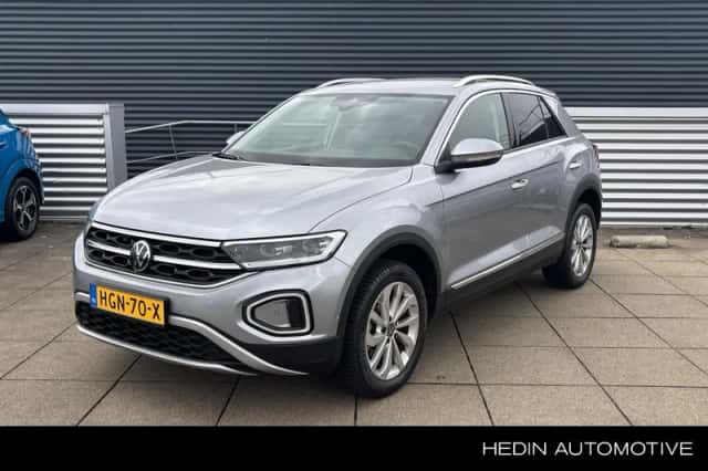 Volkswagen T-Roc (2022) thumbnail 1