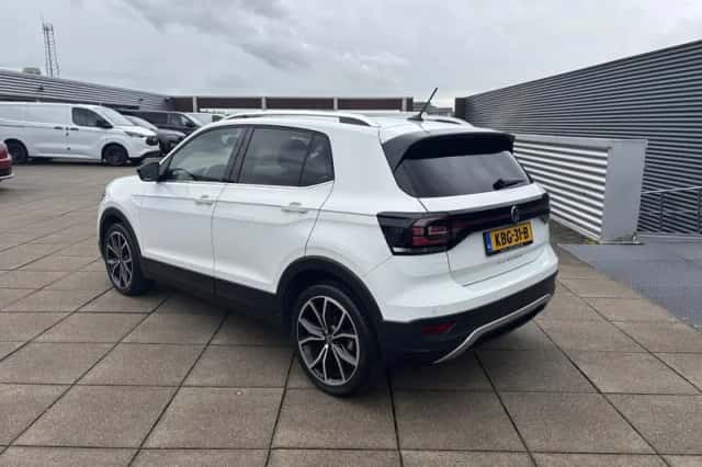 Volkswagen T-Cross (2023) thumbnail 5