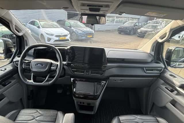 Ford Transit Custom (2024) thumbnail 3