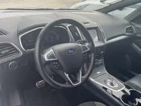 Ford S-Max (2023) thumbnail 12
