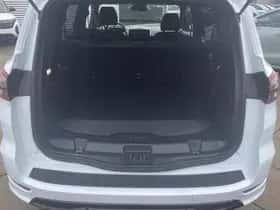 Ford S-Max (2023) thumbnail 4