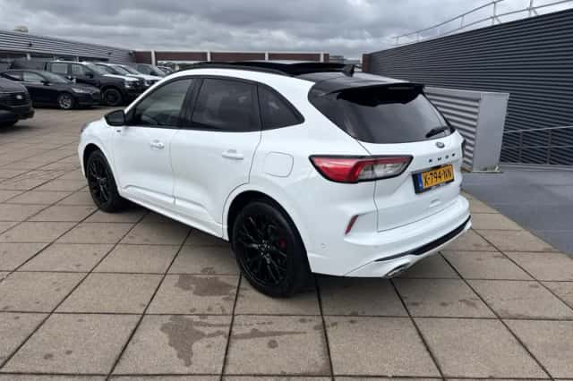 Ford Kuga (2024) thumbnail 6