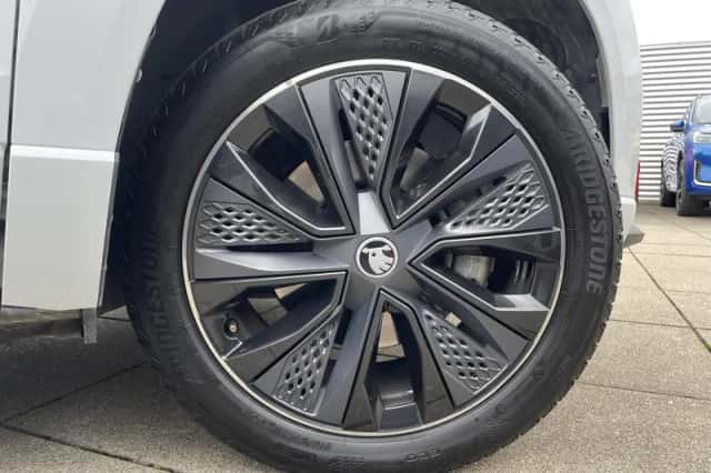 Škoda Karoq (2025) thumbnail 5