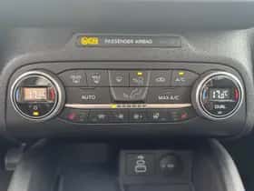 Ford Focus (2022) thumbnail 24
