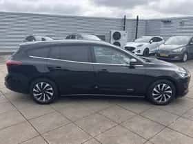 Ford Focus (2022) thumbnail 9