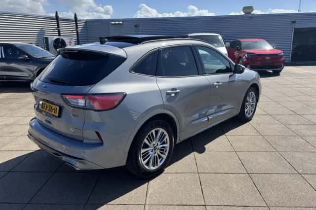 Ford Kuga (2020) thumbnail 2