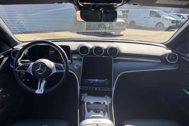 Mercedes-Benz C-Klasse (2023) thumbnail 4