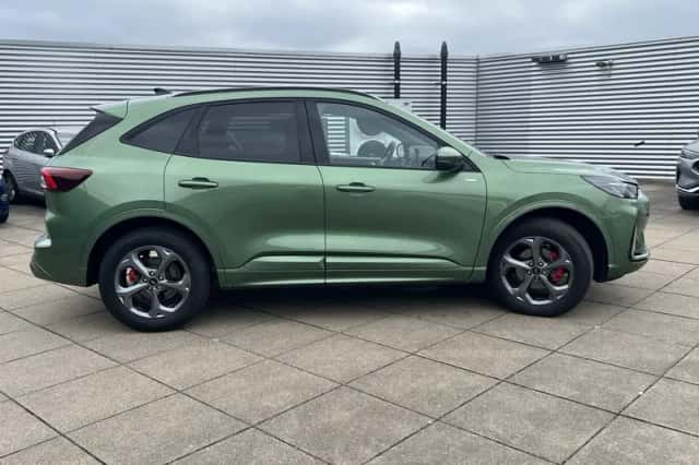 Ford Kuga (2025) thumbnail 6