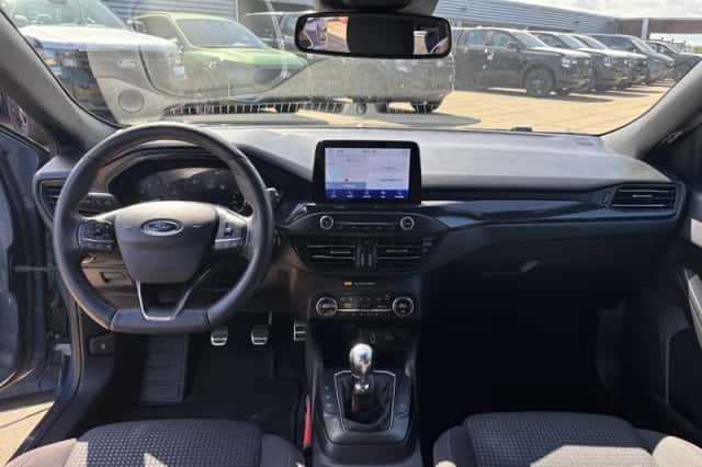 Ford Focus (2020) thumbnail 3