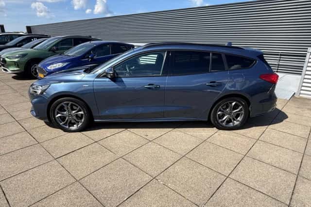 Ford Focus (2020) thumbnail 5