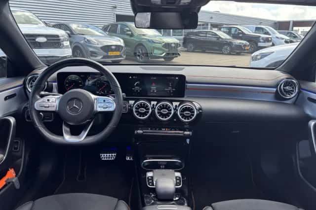 Mercedes-Benz CLA-Klasse (2019) thumbnail 3